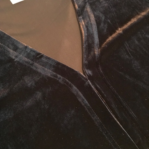 Velvet Tunic Black 3X VILLAGER SIGNATURE By LIZ CLAIBORNE V-Neck Women’s Size 3X - Picture 13 of 16